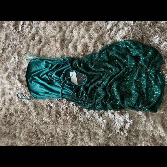 Shine bright sequin mini dress - Picture 4 of 6